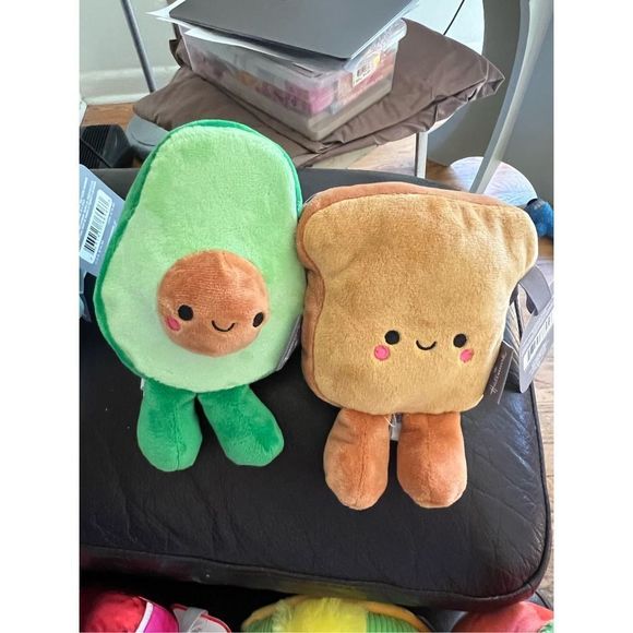 Hallmark “Better Together” Magnetic Plushies - Picture 3 of 8